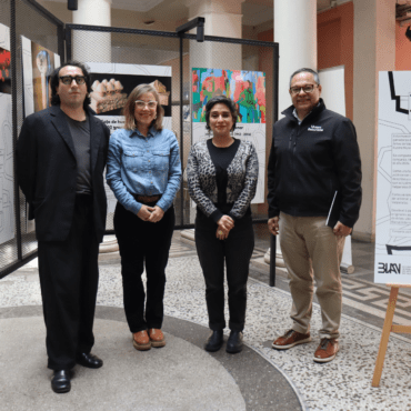 Exposición itinerante con obras ganadoras de la BIAV se presenta en la Municipalidad de Valparaíso